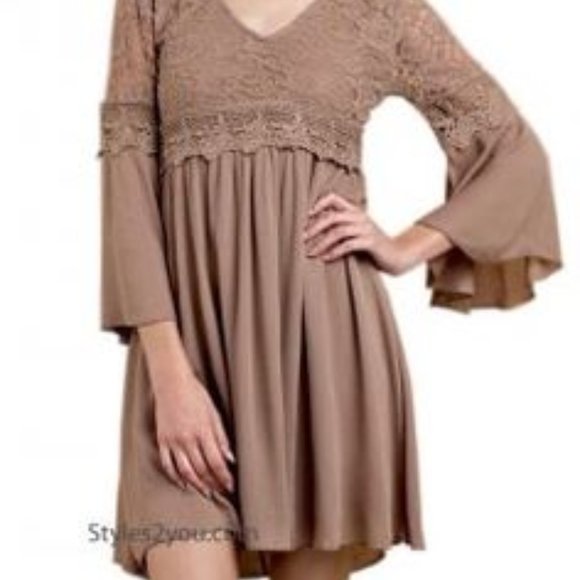 easel Dresses & Skirts - Easel Boho Dress so pretty on! EUC